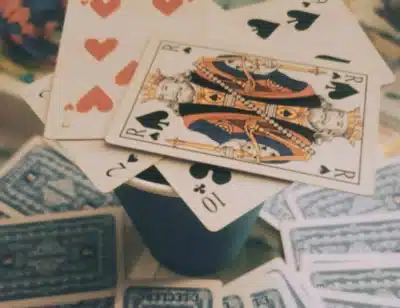 Règle du Palmier - Jeu d'alcool Le cercle - Regles de jeux  Toutes vos  règles de jeux de société et de cartes : Monopoly, Trivial Pursuit, Uno,  1000 Bornes